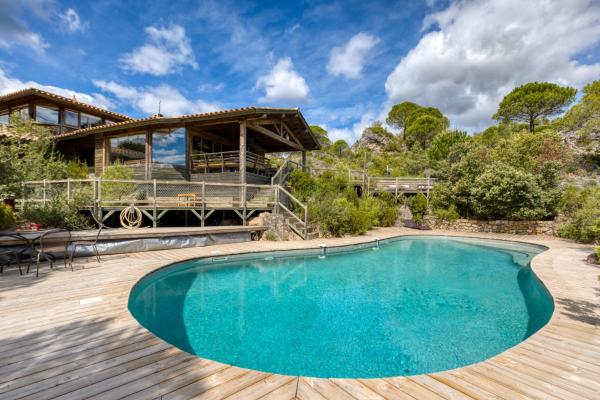 Villa dans Site Exceptionnel, Забронировать  Мурез Hérault