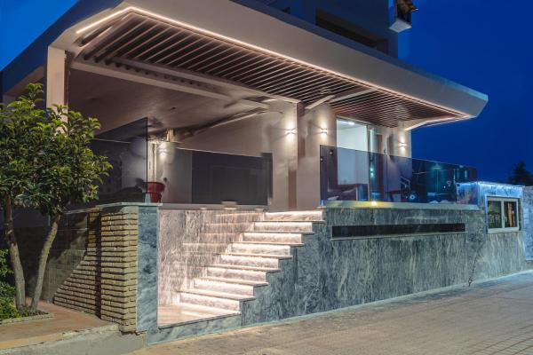 Melina Luxury Suites, Seaside Nests in Kourouta, Забронировать  Отели Курута с парковкой, Парковка