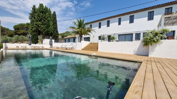 Villa Vigna Grimaud Estate, Забронировать  Отели Сен-Тропе залива с парковкой, Парковка