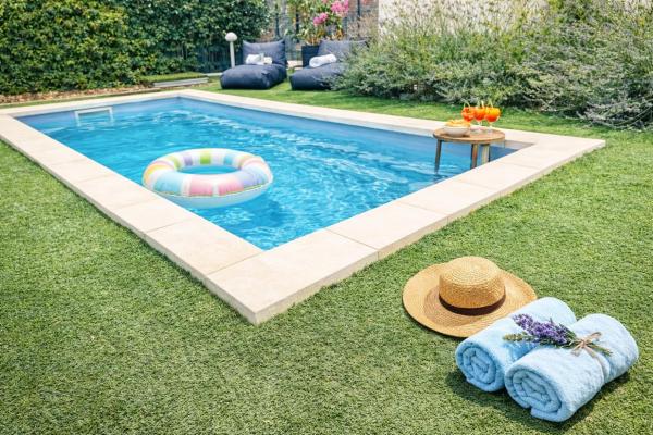 Villa Alpilles avec Piscine, Забронировать  Моссан-лез-Альпий Альпий
