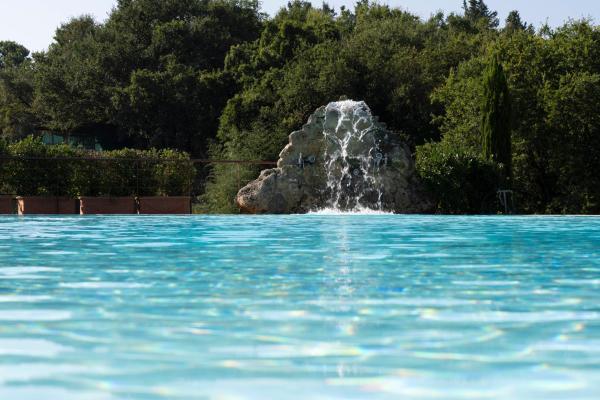Villa Rosanna Siena Authentic Retreat, Забронировать  Отели Сиены с парковкой, Парковка