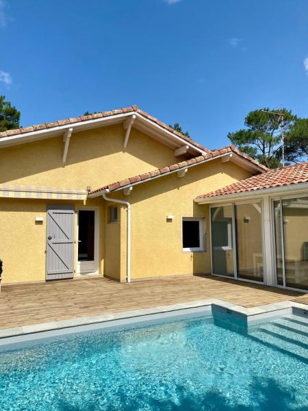 Villa Labenne Ocean - piscine, 500 mètres de la plage, Забронировать  Отели Аквитаний с парковкой, Парковка