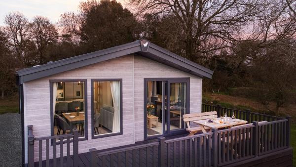 Olive Lodge Benllech, Забронировать  Отели Бринтег с парковкой, Парковка