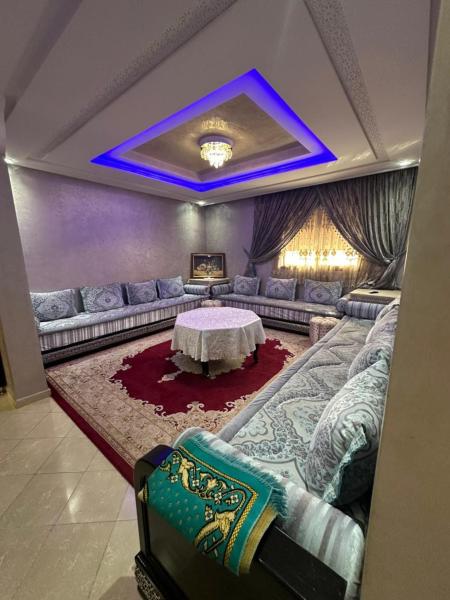 ALWED LH imi ouadar, Забронировать  Отели Агадира с парковкой, Парковка