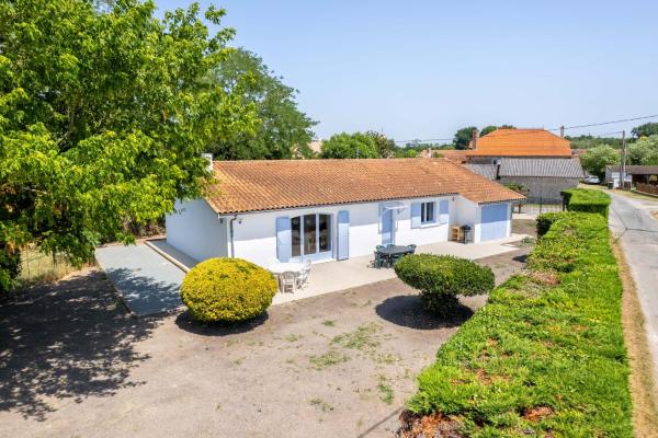 Villa spacieuse Queyrac, Забронировать  Ла-Сель-су-Гузон Лимузен