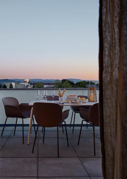 MATT \ Penthouse mit Dachterrasse & Weinbergblick, Забронировать  Оффенбург Шварцвальд