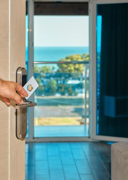 Hotel Center Park, Забронировать Отель Велипойе Shkoder County