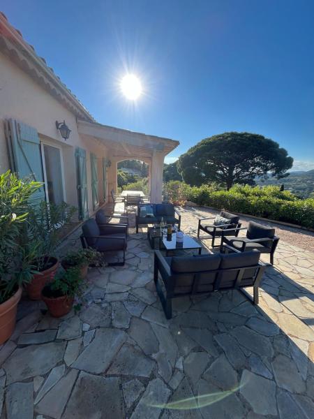 Villa au calme Vue panoramique Sainte Maxime, Забронировать  Сент-Максим Mimosa Road