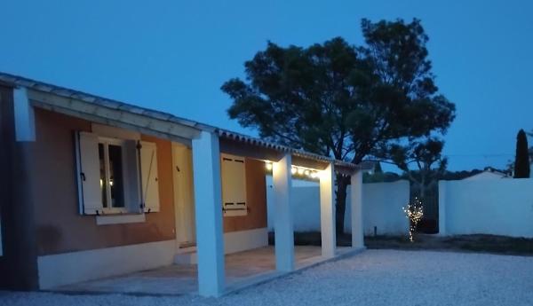 Villa Entre Terre & Mer, Забронировать  Отели Hautes-Alpes с парковкой, Парковка