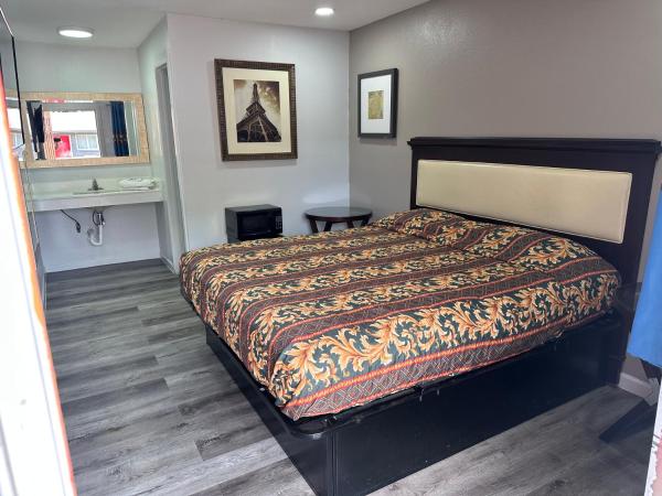 Moonlight Inn, Забронировать  Даллас Dallas - Fort Worth Metropolitan Area
