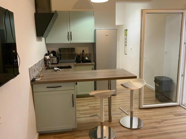 appartement palmiers 2 pieces, Забронировать  Антиб Приморские Альпы