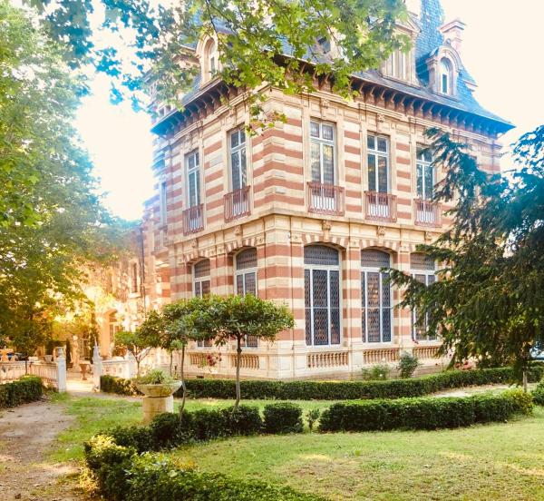 chateau Laprade Narbonne, Забронировать  Нарбон Од