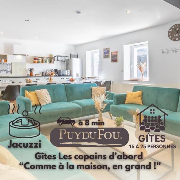 Gîte Milena - SPA - Puy duFou - Grande capacité, Забронировать  Отели Замка Пюи-дю-Фу с парковкой, Парковка