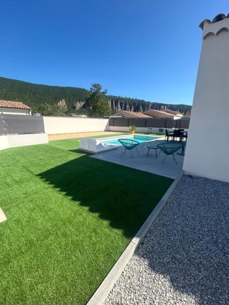 Villa avec piscine en Provence, Забронировать  Ле-Ме 