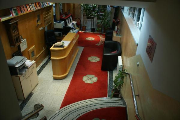 Ada Hotel