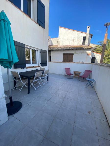 Lou pastre, Забронировать  Сент-Мари-де-ла-Мер Камарг