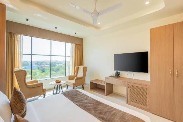 Enrise by Sayaji, Chandrapur, Забронировать Отель Чандрапур штат Махараштра