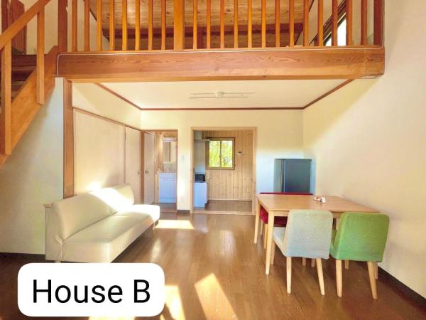 KEE Lodge Hakuba Meitetsu, Забронировать  Отели Горнолыжного курорта Хакуба с парковкой, Парковка