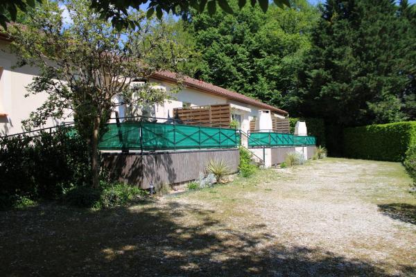Gites La Garrigue 15 minutes Sarlat & Lascaux avec 2 piscines