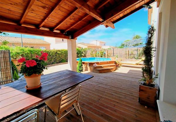 Villa dans les Alpilles, Забронировать  Моссан-лез-Альпий Альпий