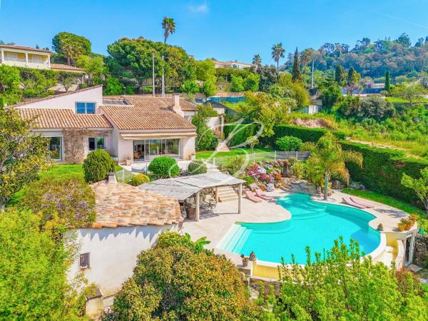 Villa Bleu Rivage - Piscine Cannes Vue panoramique, Забронировать  Канны Приморские Альпы