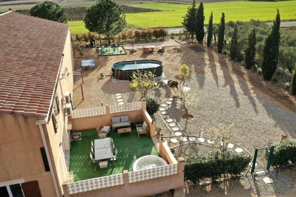 Villa vigneronne moderne piscine et jaccuzi, Забронировать  Сен-Жан-де-Фо Hérault