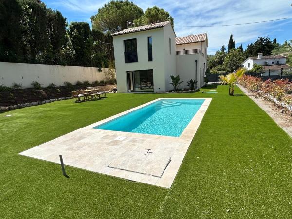 Beautiful Luxury Villa with Pool in Antibes, Забронировать  Отели Приморских Альпы с бассейном, Бассейн