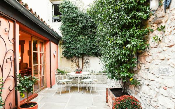 Charming Riverside House In Medieval Village, Забронировать  Вильнёв-Минервуа Од