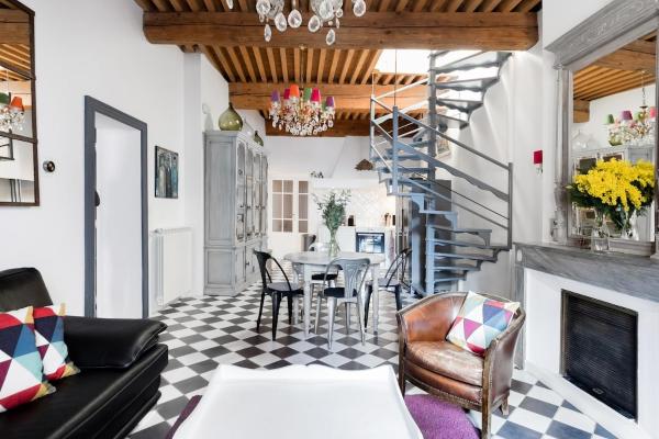 Modern Provençal Village House of 1300 Square Feet, Забронировать  Сен-Реми-де-Прованс Альпий