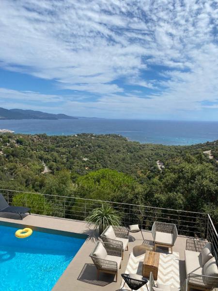 Villa Alta Benat, Забронировать  Борм-ле-Мимоза Mimosa Road