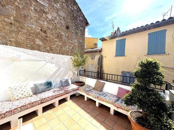 Maison de Village Charme Saint-Tropez Centre avec Rooftop - FR-1-728-22, Забронировать  Сен-Тропе Сен-Тропе залива