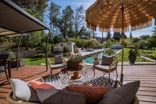 Villa de Charme avec Piscine Calme & Élégance, Забронировать  Отели Обена с бассейном, Бассейн