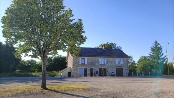 Home 18, 预订  Tavaux 勃艮第大区