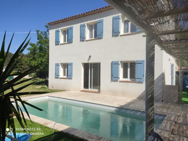 Villa T5 Les Volets Bleus, piscine, à l\entrée de Cassis et de ses calanques, Забронировать  Рокфор-ла-Бедуль Альпы