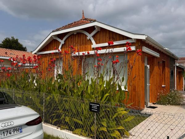 Villa Manolita Andernos les Bains avec jaccuzi, Забронировать  Андернос-ле-Бен Бассен-д'Аркашон