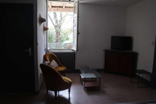 agréables studios avec terrasse sur jardin, Забронировать  Косад Tarn-et-Garonne