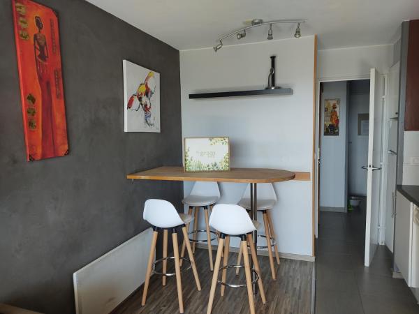 Ambiance Méditerranée aux Parcs de Grimaud, Забронировать  Отели Сен-Тропе залива с парковкой, Парковка