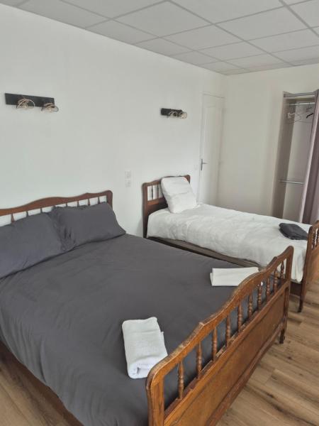 Hôtel du Centre, Забронировать  Шампекс Овернь-Рона-Альпы