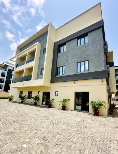 Gemmes Apartment, Забронировать Апартаменты/квартира Лекки Eti-Osa
