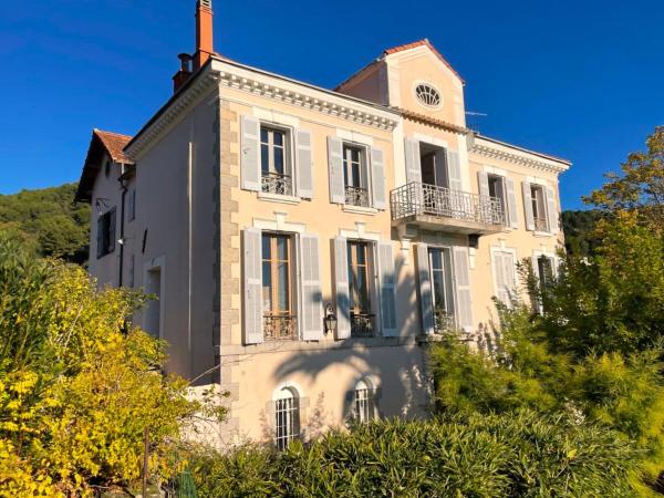Maison La Julianne, Забронировать  Отели Hautes-Alpes с парковкой, Парковка