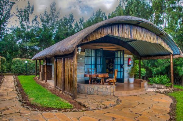 Poa Place Resort & Hotel - Where Nature Meets Comfort
