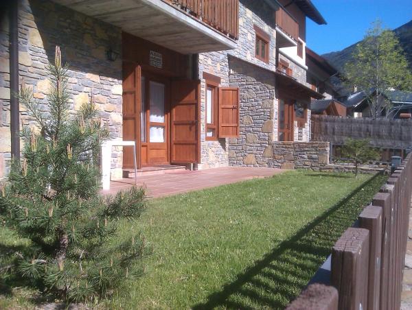 APARTMENTSUITESPAIN BAQUEIRA Jardin Privado