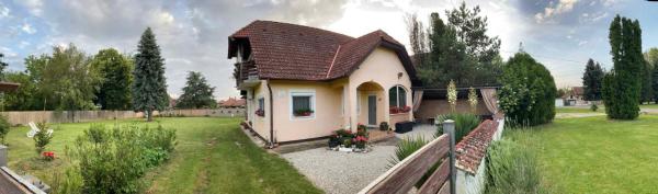 Apartment in Balatonbereny - Balaton 18046, Забронировать Апартаменты/квартира Отели Балатонберень с бассейном, Бассейн