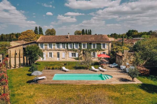 Villa 5 étoiles proche de Saint Émilion, Забронировать  Лез-Артиг-де-Люсак 