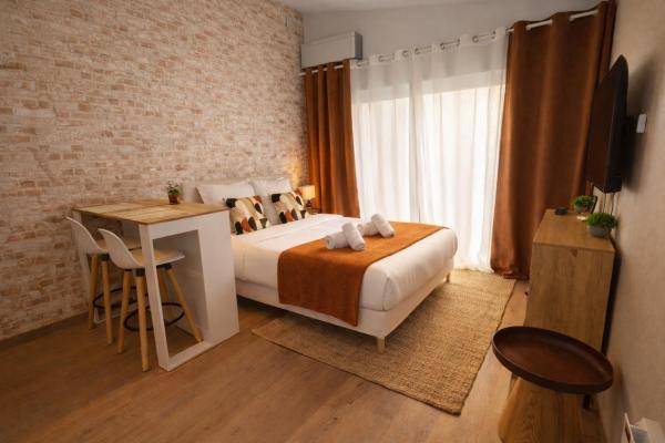 Maison Fair play, jardin, parking, billard, Забронировать  Мезон-Альфор Val de Marne