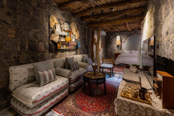 Anarat boutique, Забронировать  Отели Эль-Мадина с парковкой, Парковка