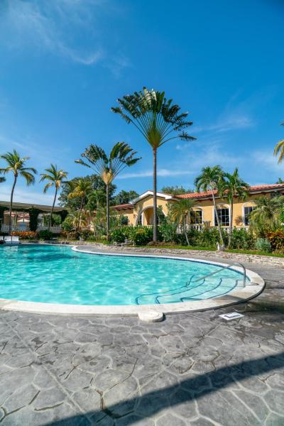 Chalatenango Country Club & Resort, Забронировать  Chalatenango 