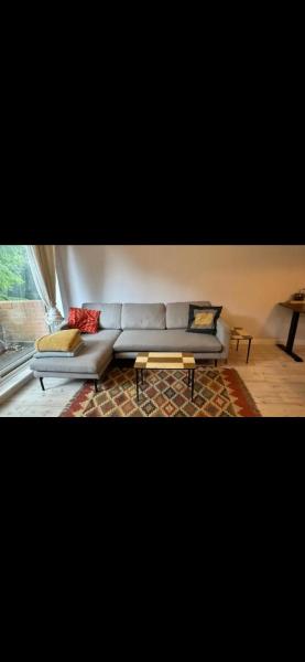 Riverside Retreat with Balcony, Workspace & Parking, Забронировать  Ричмонд Ричмонд-апон-Темс