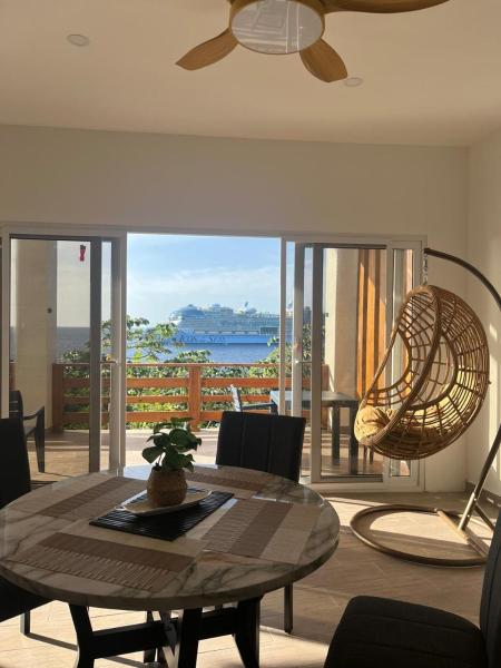 Vista al mar alojamiento familiar Villa Palmetto, Забронировать  Gravel Bay Роатан