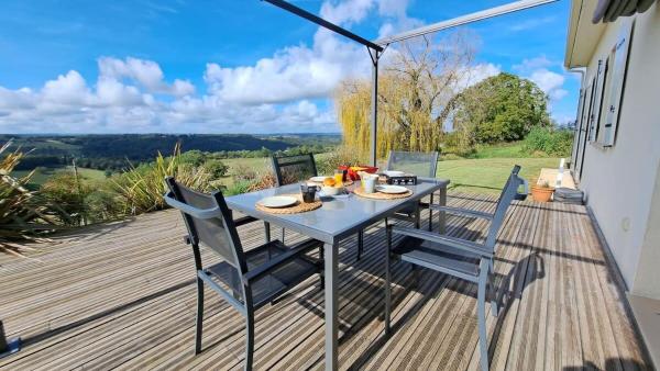 Jolie maison à la campagne - magnifique vue - 6pers, Забронировать  Carvès Аквитания